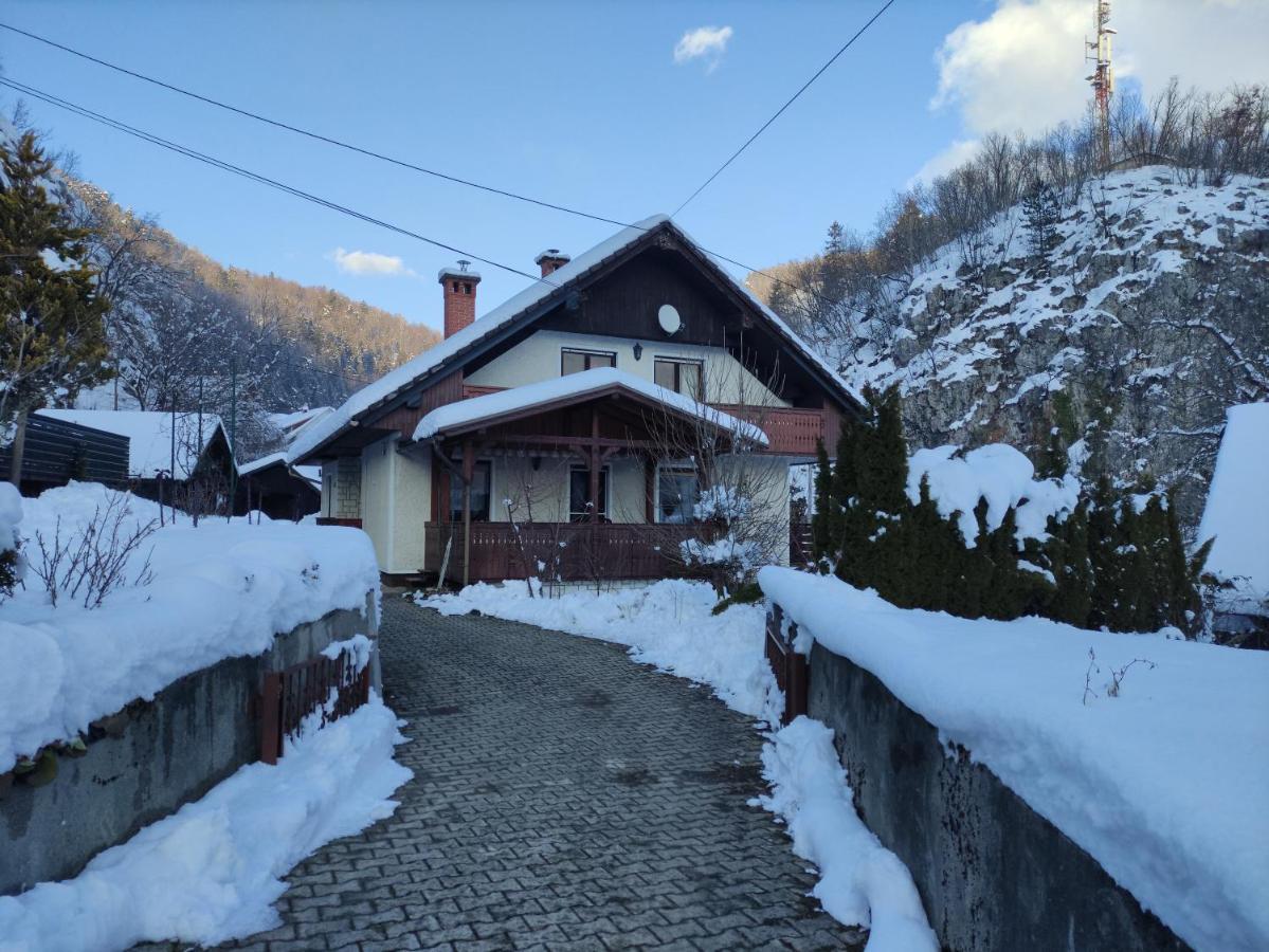 Готель Alp House Богиньська Бела Екстер'єр фото